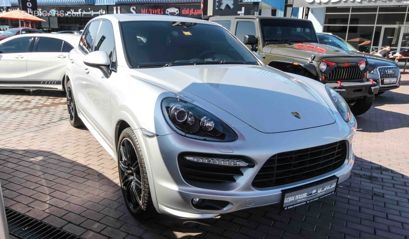 Porsche Cayenne GTS