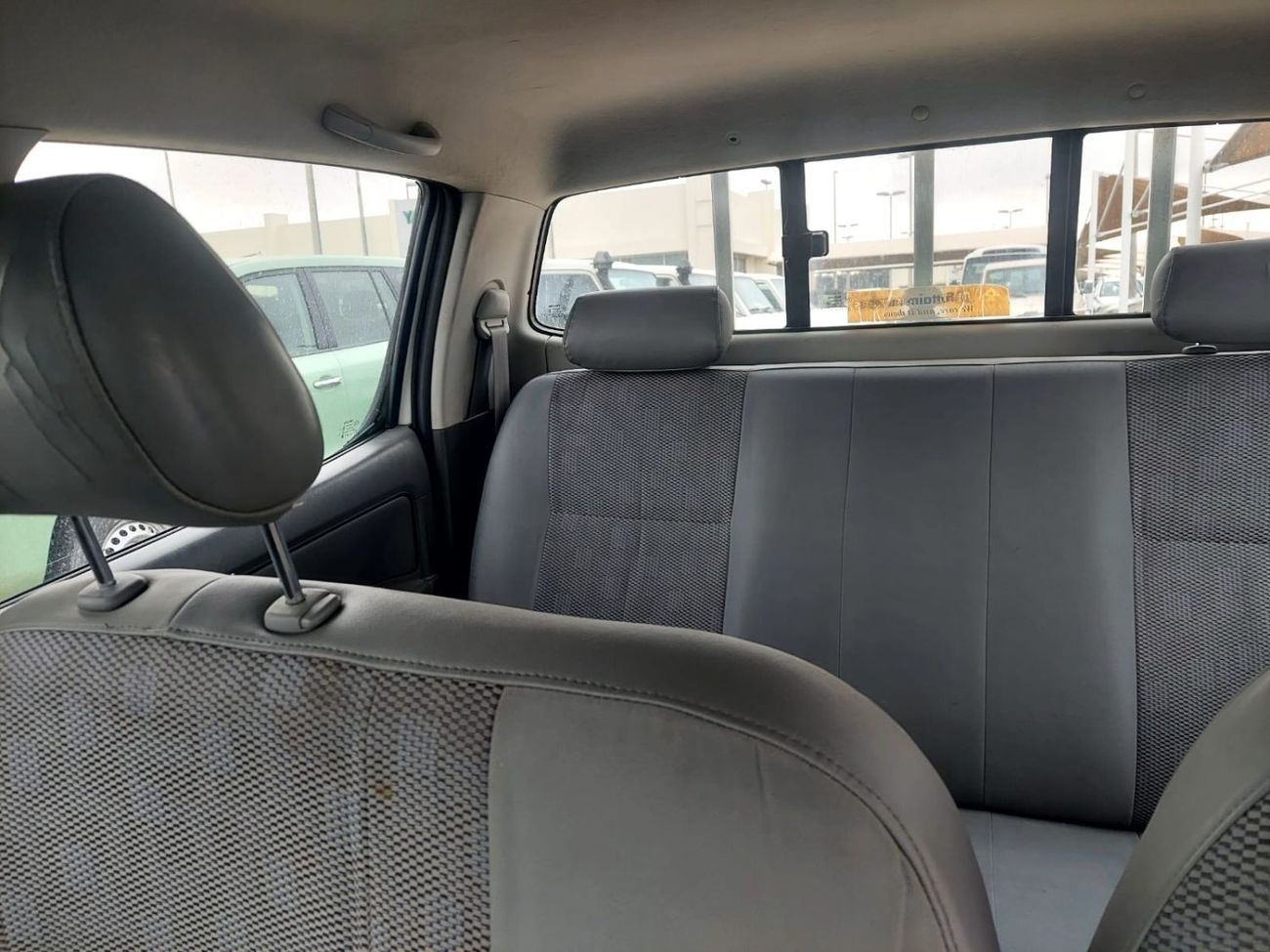 تويوتا هيلوكس DC 4WD 2.4L DIESEL MANUAL TRANSMISSION