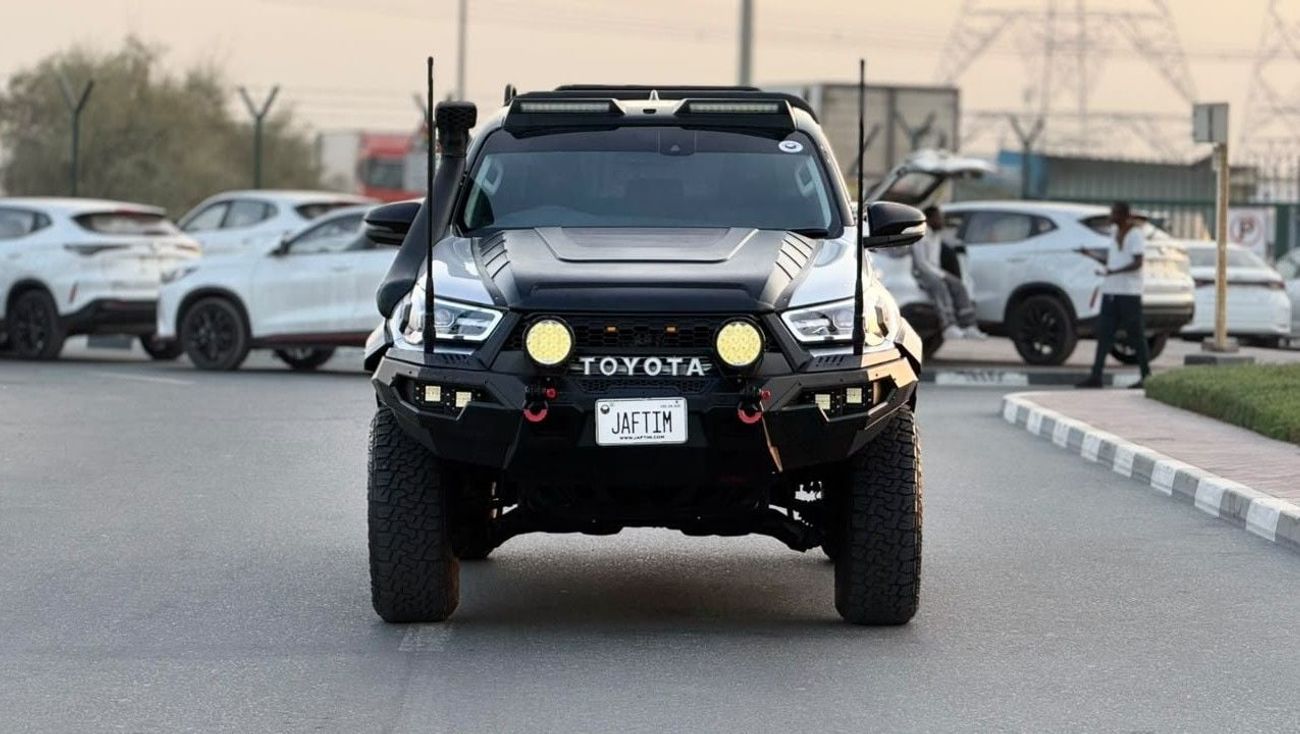 Toyota Hilux AT - 2.8 DIESEL ENGINE - 4WD