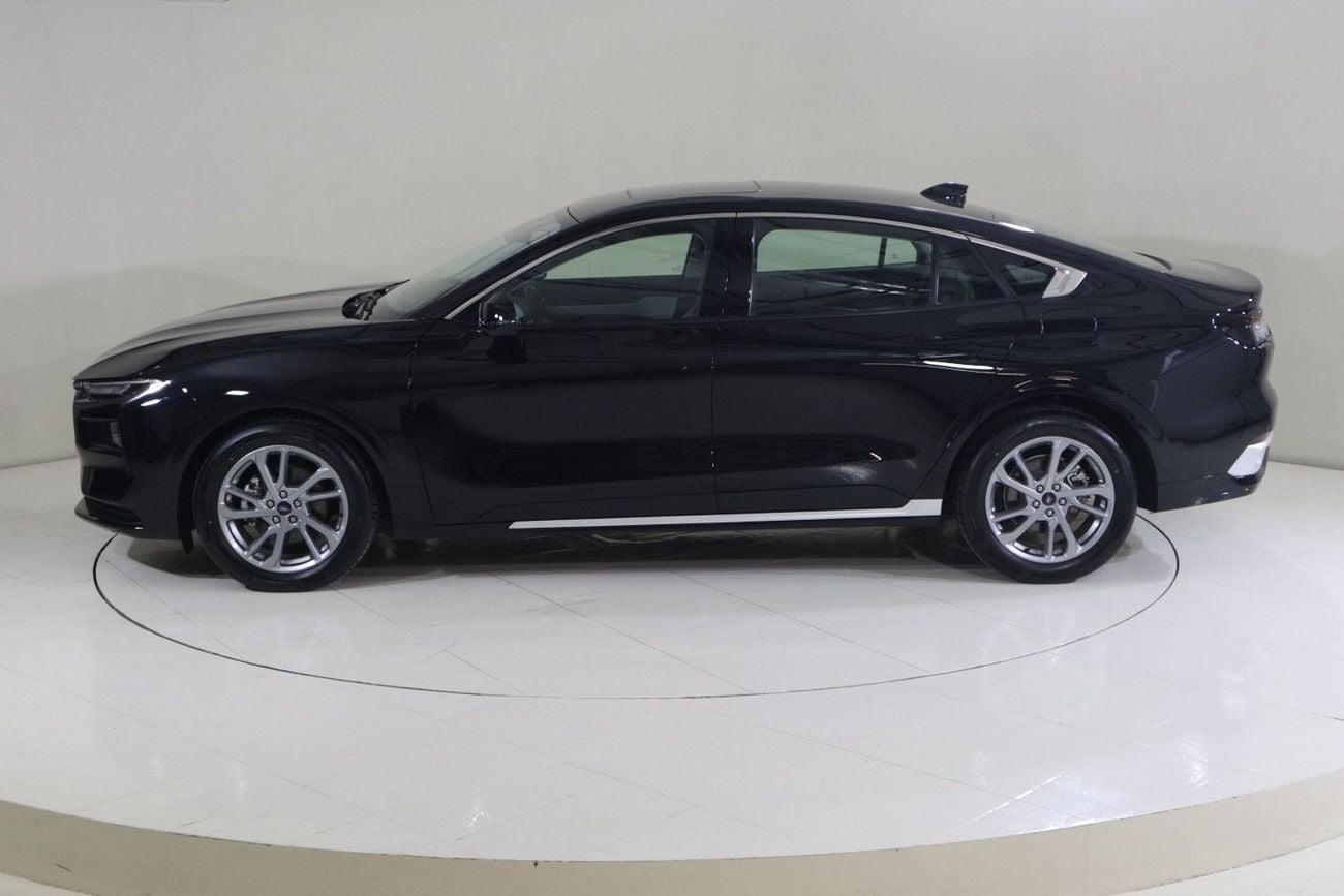 Ford Taurus AMBIENTE TPC1224N / AL TAYER MOTORS AL QOUZ SHOWROOM