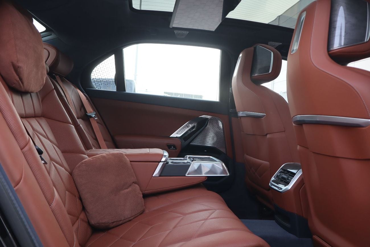 BMW 740i M SPORT