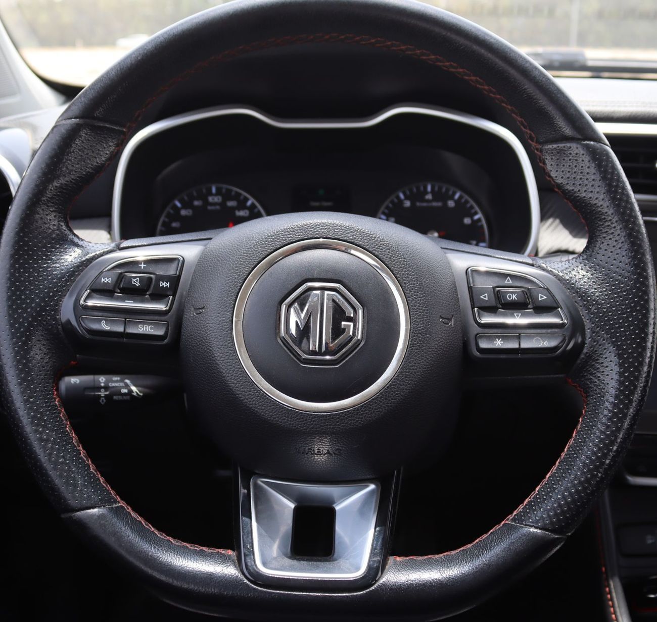 MG ZS Std 1.5L MG ZS 2022 model - GCC, in excellent condition, accident-free, with a 1.6L- 76,000 km. Pric