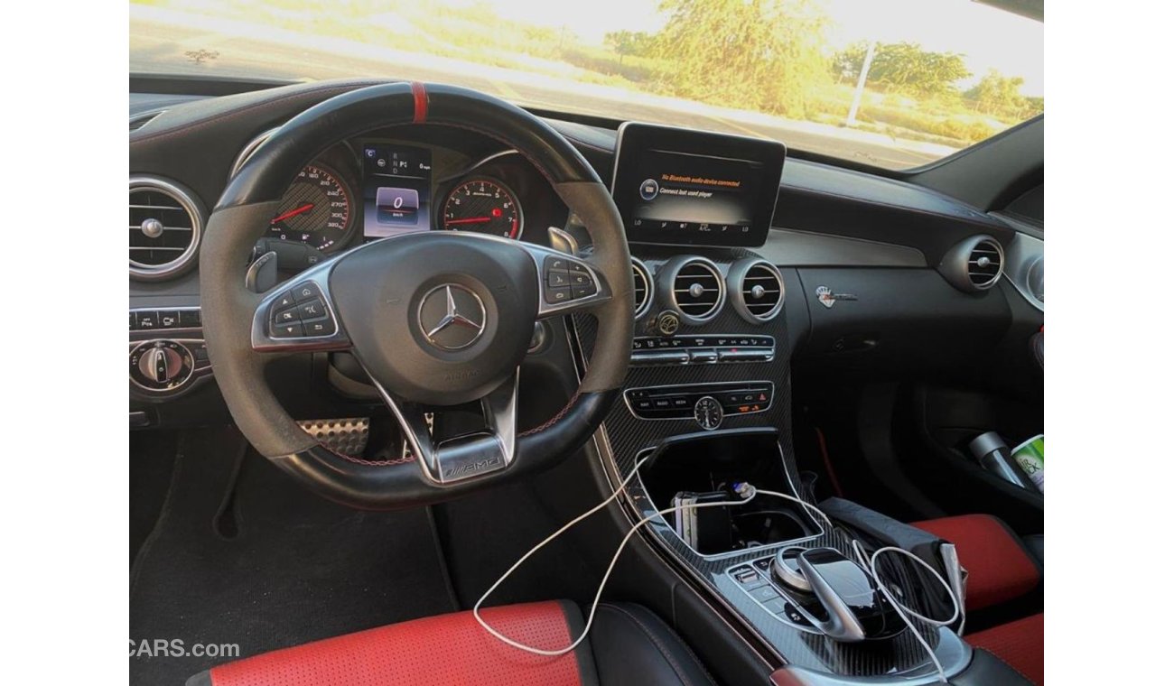 مرسيدس بنز C 63 AMG سياره نظيفه جدا بحاله ممتازه صبغة وكاله