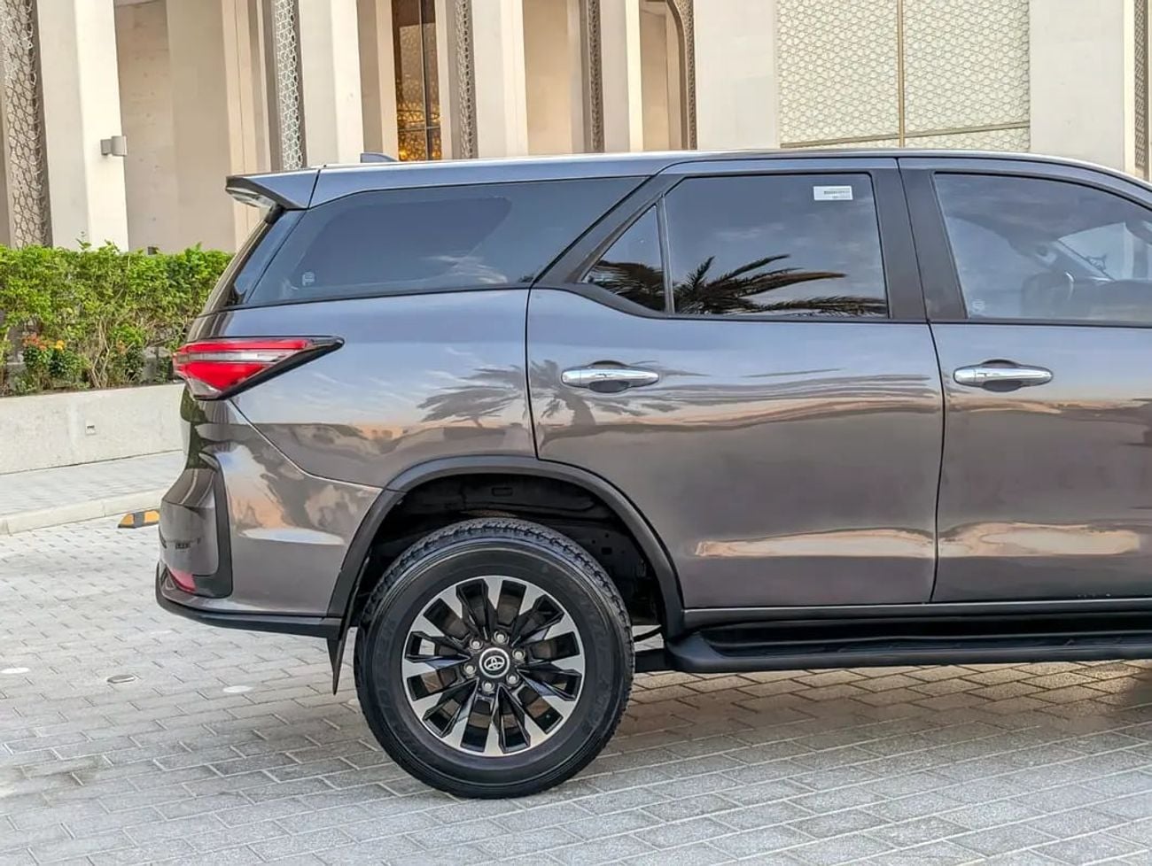 Toyota Fortuner EXR FACELIFTED V4 2.7L GCC IN EXCELLENT CONDITION