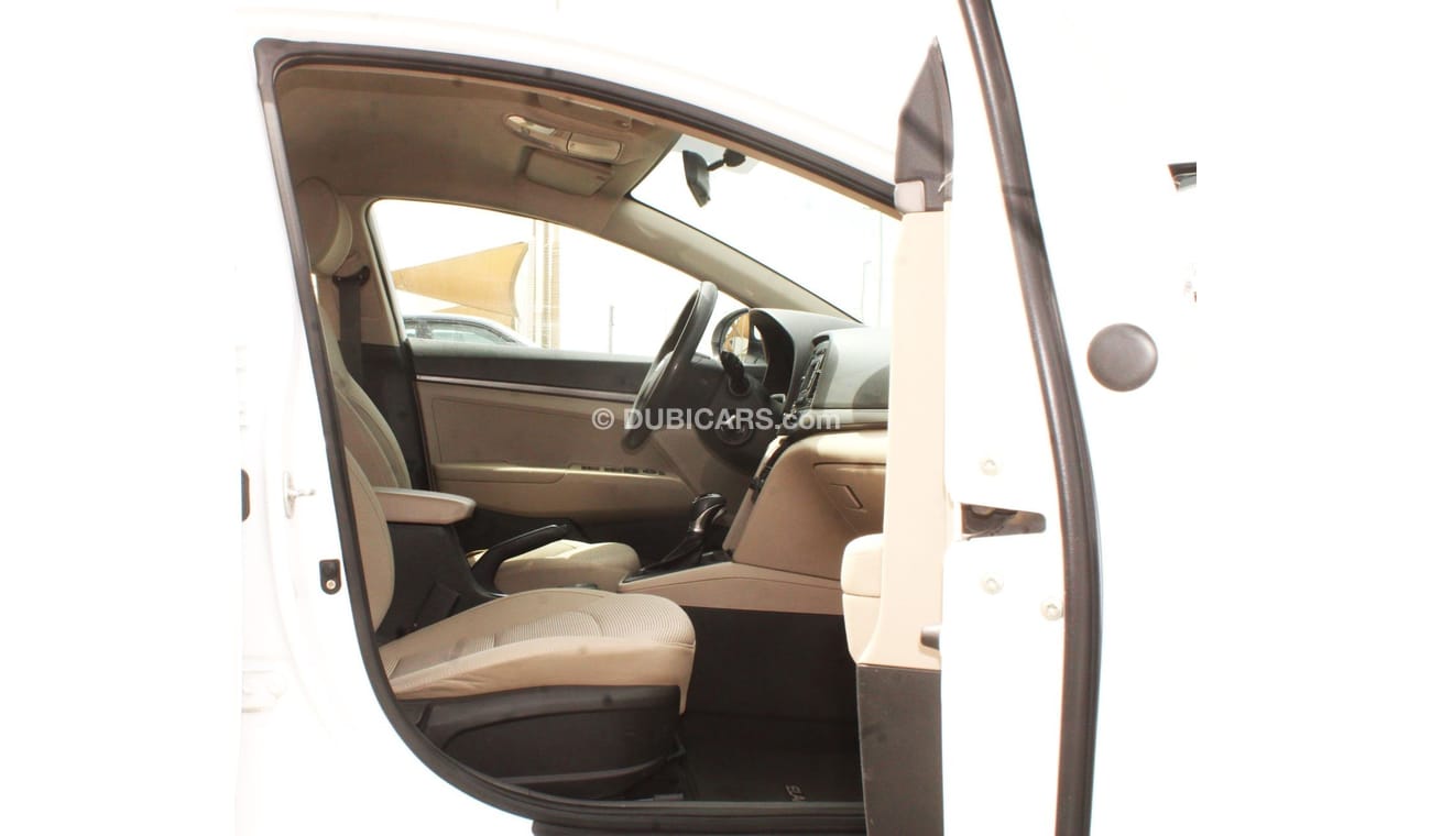 Hyundai Elantra GL Hyundai Elantra 2017 GCC, in excellent condition