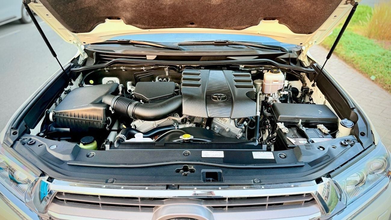 Toyota Land Cruiser GXR 2020 V6 Full Option Top Of The Range