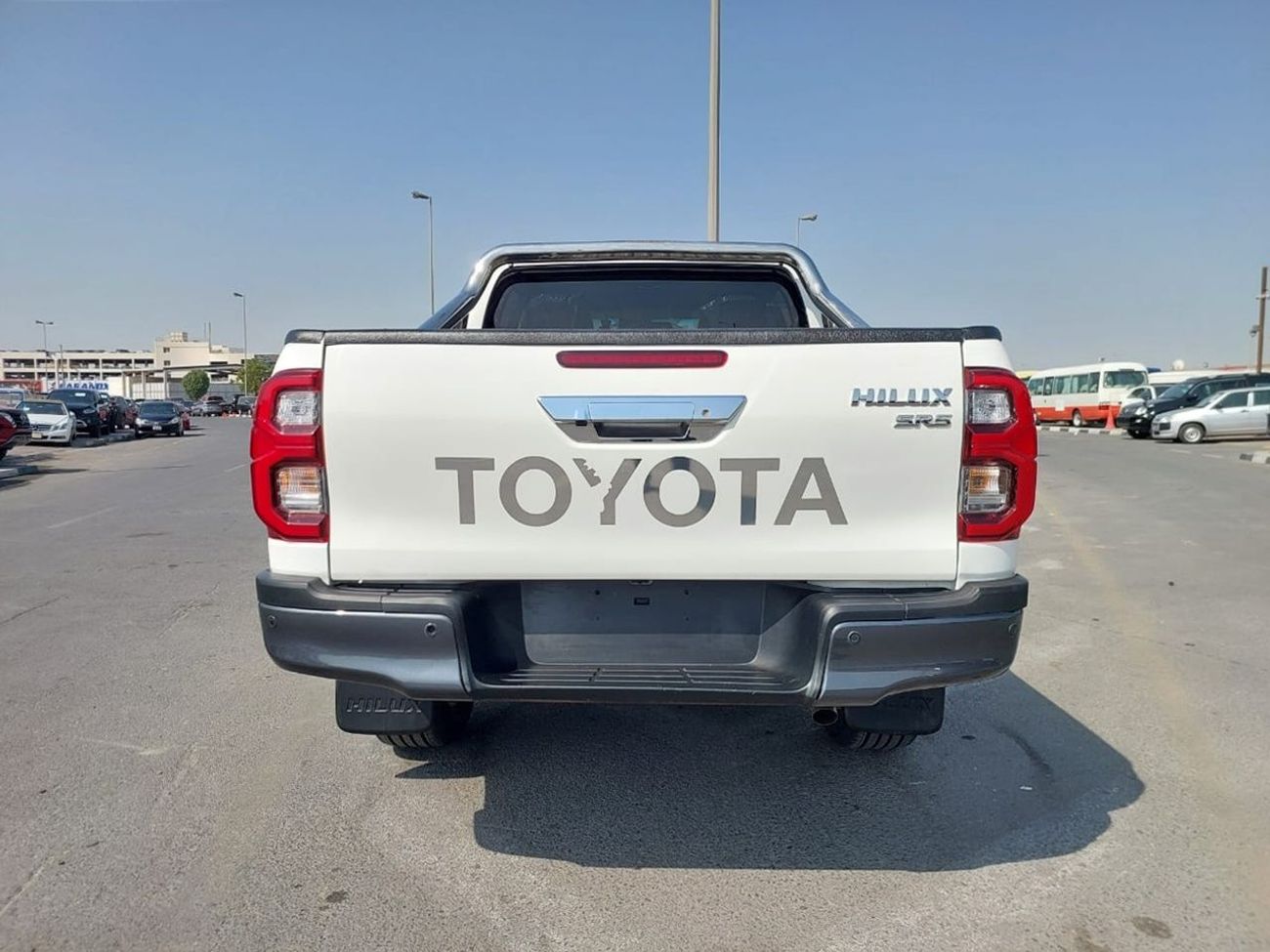 Toyota Hilux TOYOTA HILUX PICKUP RHD 2021 MODEL 2.8 L DIESEL  AUTOMATIC(PM34867)