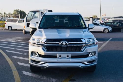 Toyota Land Cruiser VXR Toyota landcuriser 2020 V8 Right hand drive