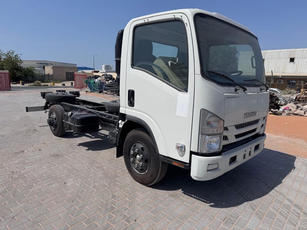 Isuzu NPR ISUZU NPR85H22 Cab Chassis Truck 2024