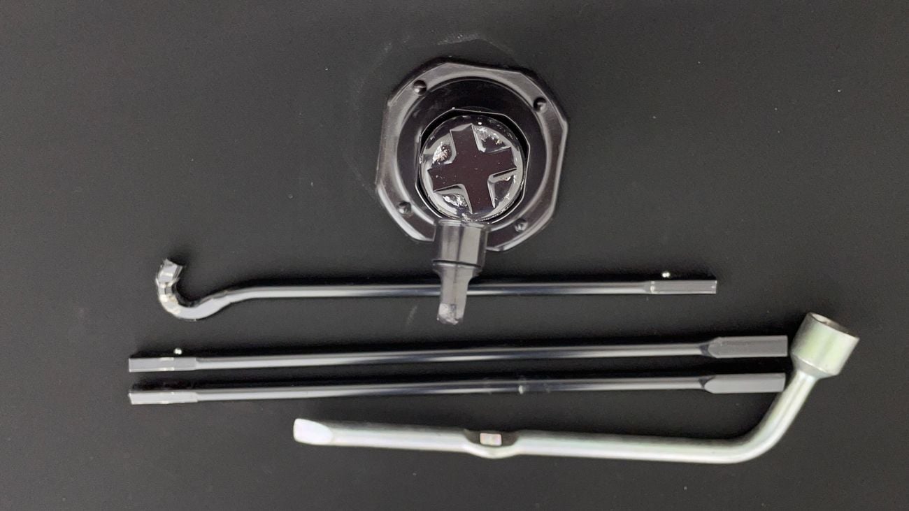 تويوتا هيلوكس 2021 DOUBLE CAB GLX 4X4 | AED 1180/Month | 0 DP | 30 Day Return | Warranty