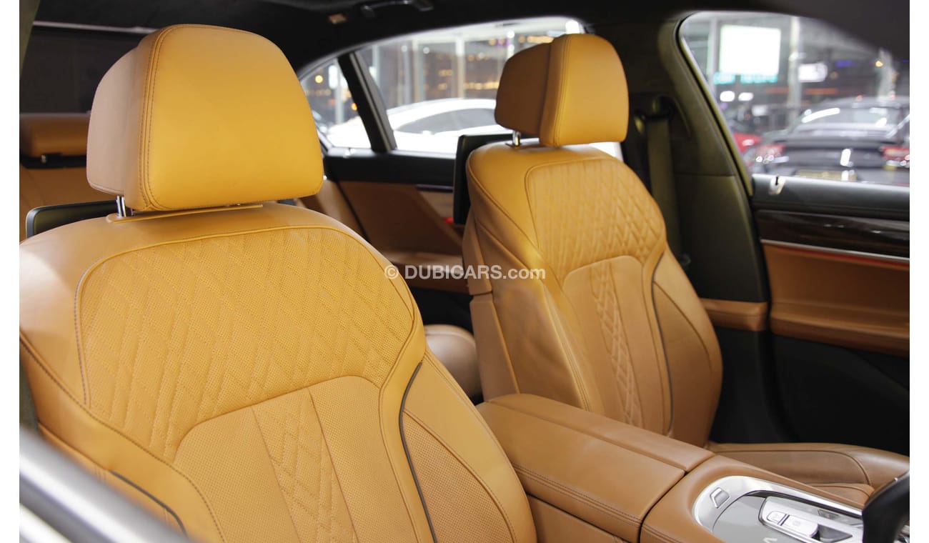 BMW 760Li 2017,BMW M760LI,GCC UNDER WARRANTY AND CONTRACT SERVICE