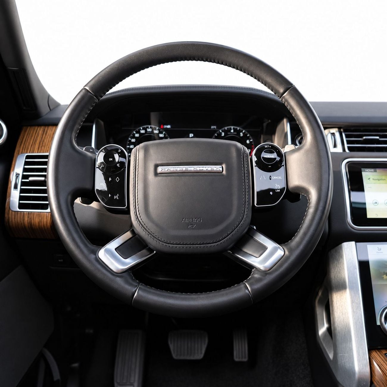 Land Rover Range Rover 3,736 P.M • 0% Downpayment • Land Rover Range Rover HSE • 1 Year Warranty