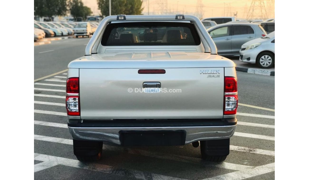 Toyota Hilux Toyota Hilux Diesel Engine Model 2010 SILVER  COLOR
