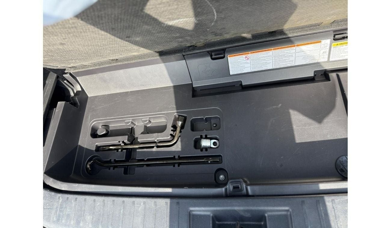 تويوتا هايلاندر Hybrid leather seats,blind spot, camera premium