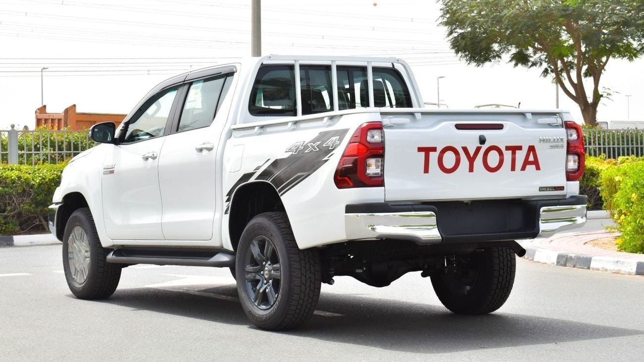 تويوتا هيلوكس GLS DIESEL ECTAGR003 – 2026 Toyota Hilux Double Cab High Options - 2.4L Diesel Manual 4wd – White w Black