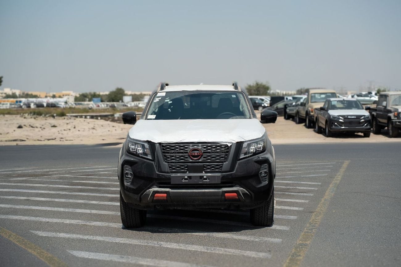 نيسان نافارا PRO-4X Off-Road | 2.5L Diesel 4WD A/T (Only For Export)