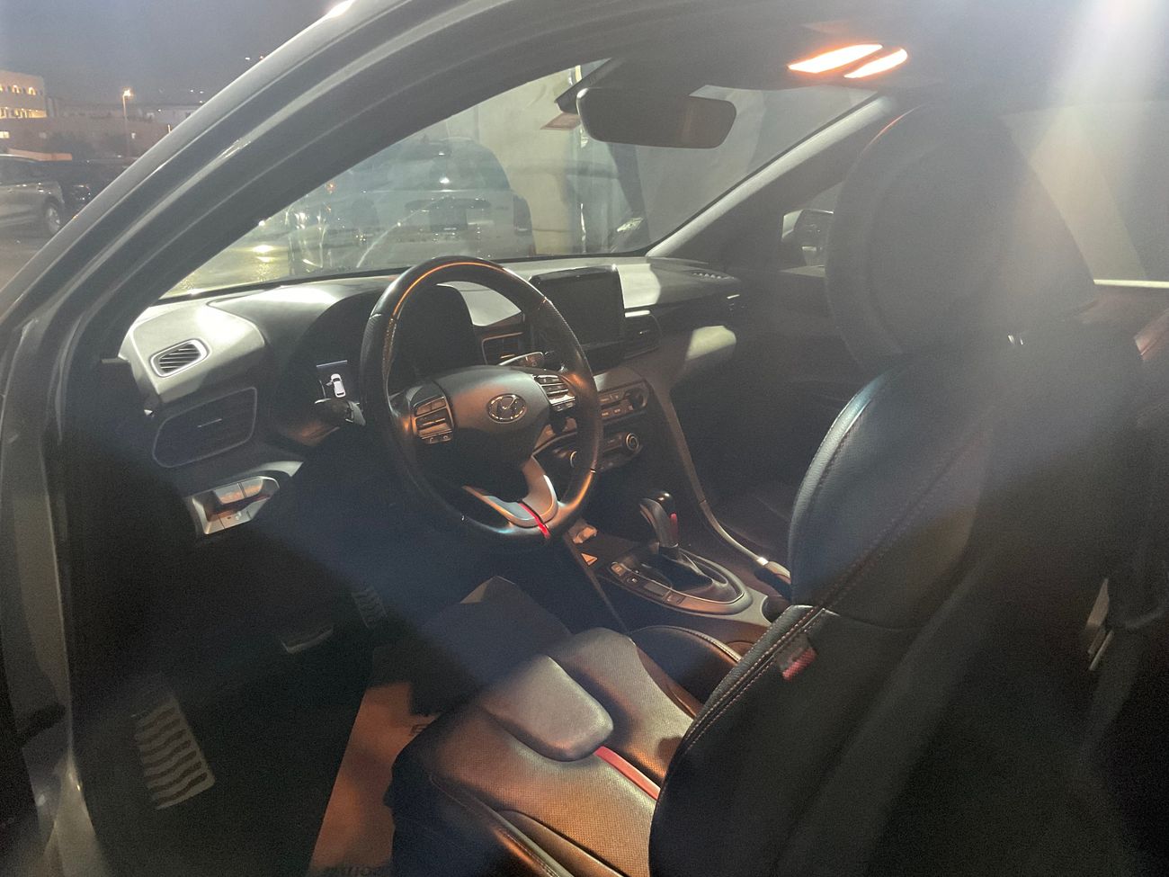 Hyundai Veloster Turbo | upto AED 20,000 Ramadan Discount | Guaranteed Warranty | 0 Down Payment