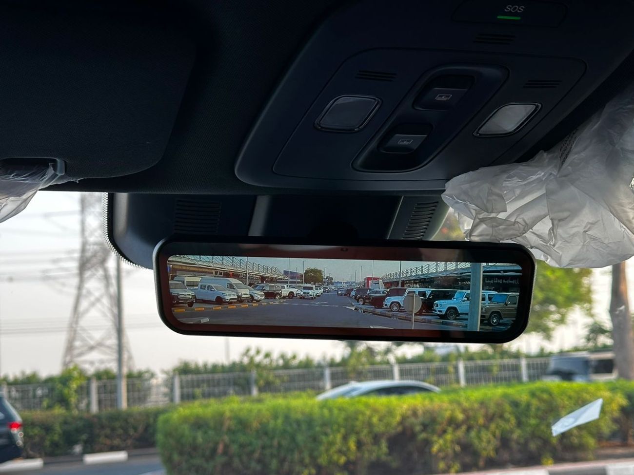 روكس 01 ROX 01 7 SEATS HYBRID White/Orange | Long range 2025