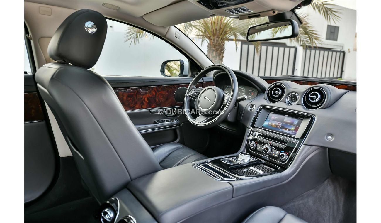 Jaguar XJ 2016 - Agnency Warranty & Service Contract - Immaculate Condition -  AED 2,037 PM - 0% DP