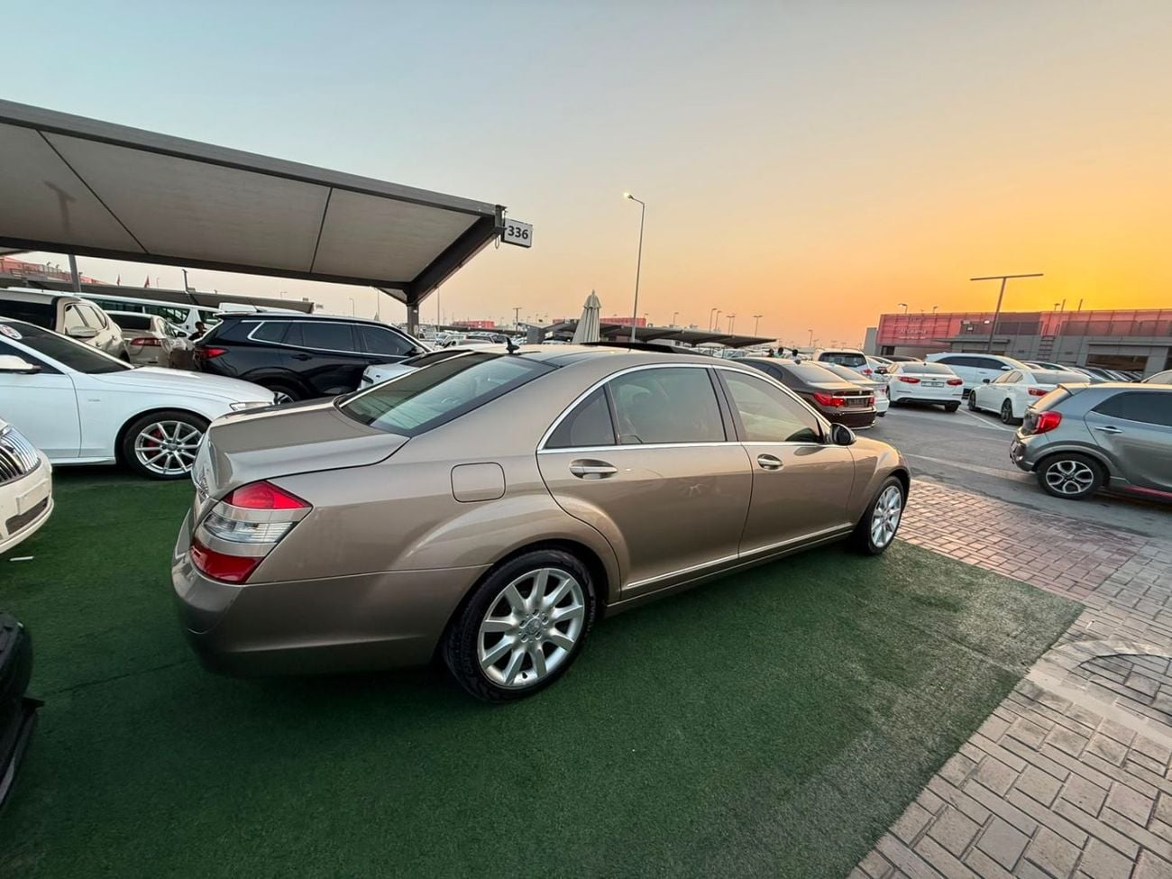 Mercedes Benz S350 LWB Panoramic sunroof, first owner
