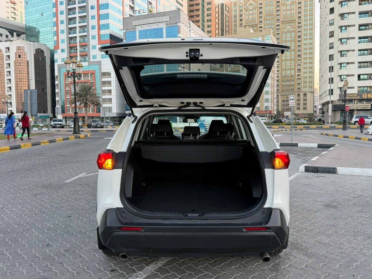 تويوتا راف ٤ Petrol & Hybrid Exported From Australia Right Hand Drive