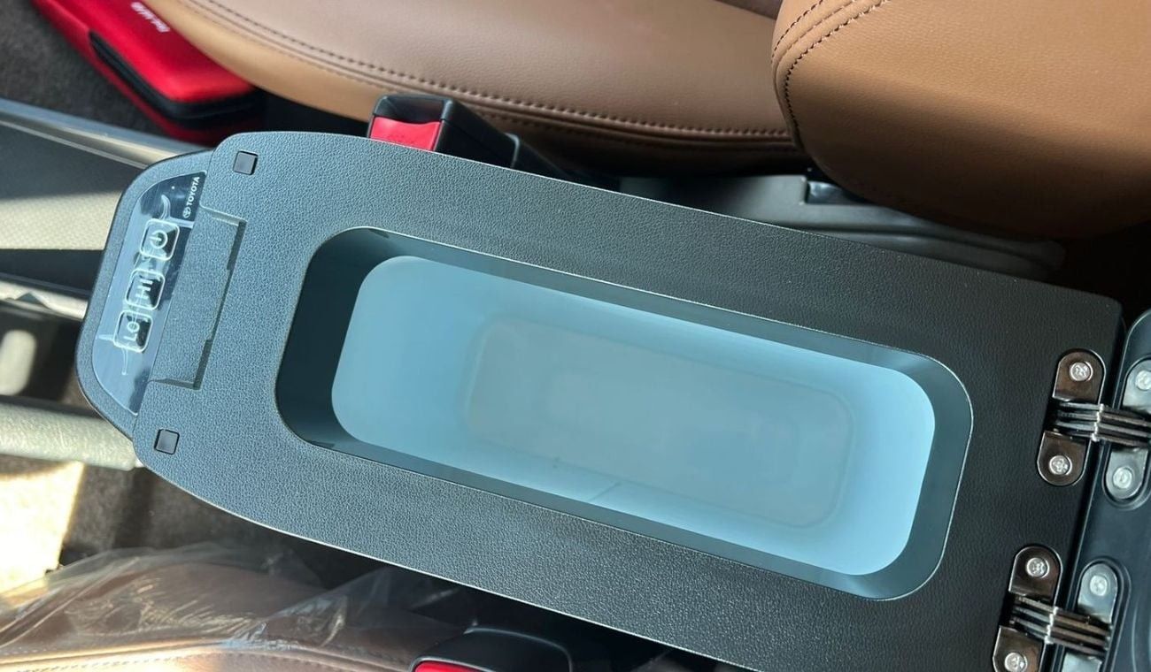 تويوتا لاند كروزر 70 Toyota Land Cruiser Hard Top 4.0L | 2024 | 0KM | GCC