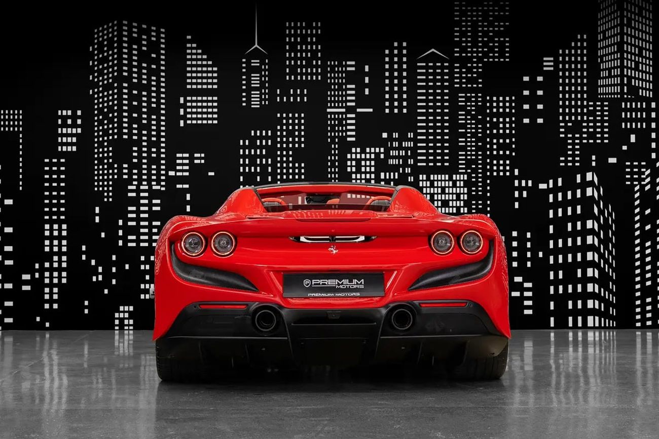 فيراري ف ٨ سبيدر 3.9T V8