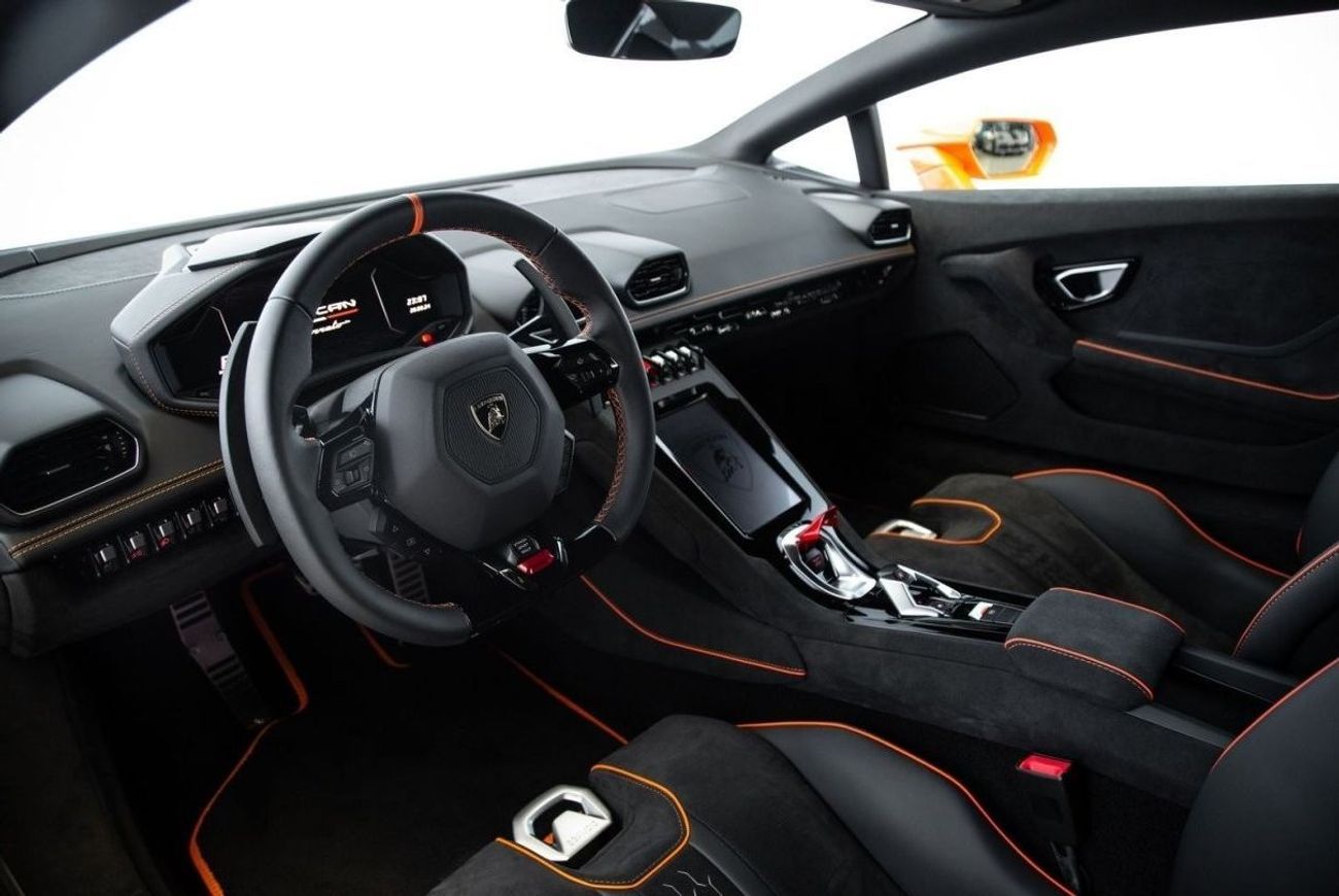 لامبورغيني هوراكان STERRATO