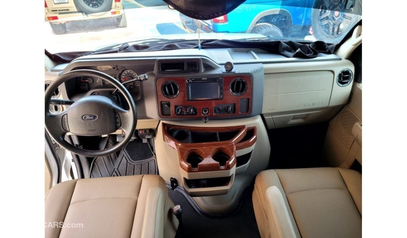 Ford E 450 And Leprechaun By Coachmen Motorhome