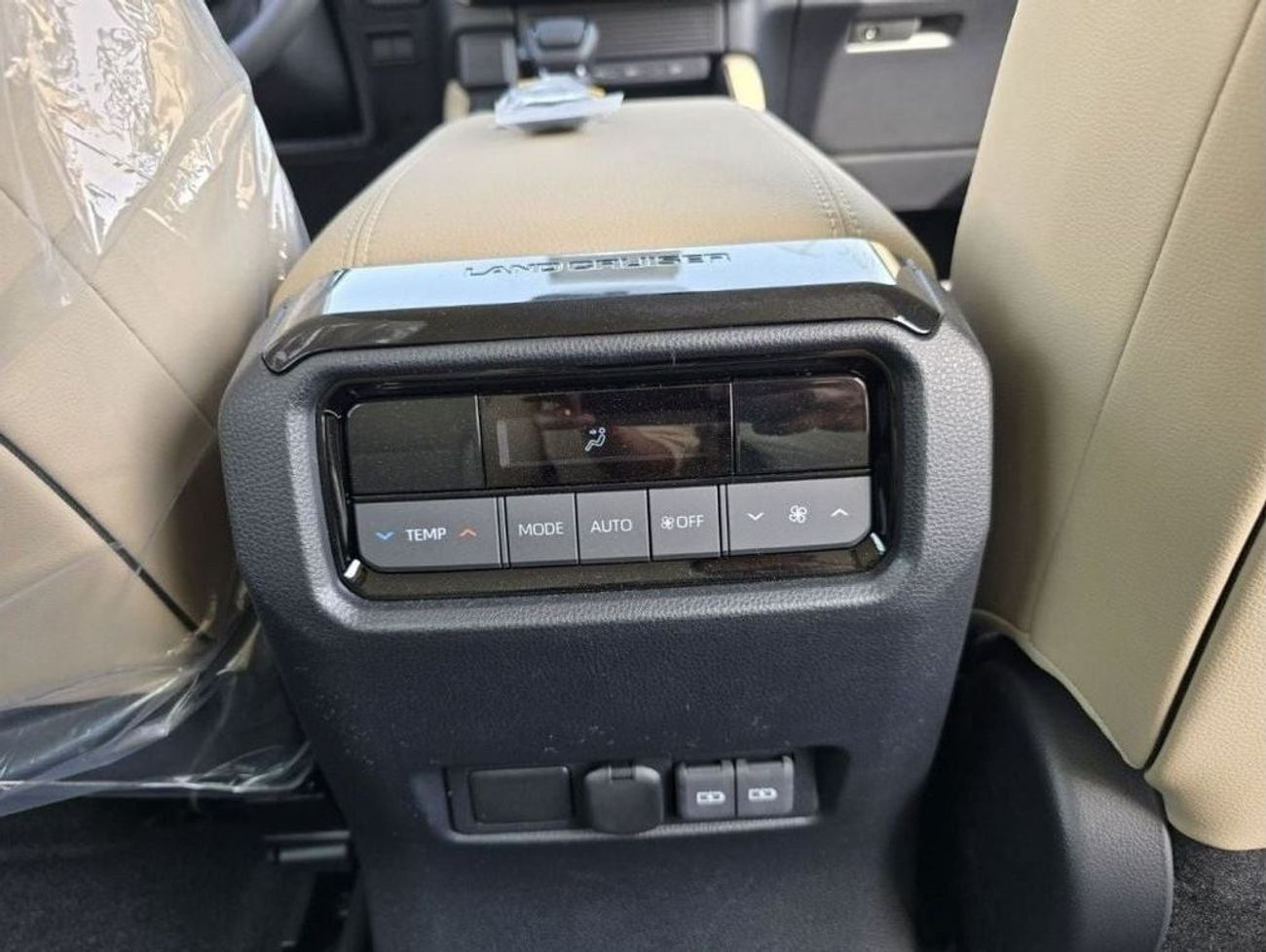 تويوتا برادو 250 2.7L LIMITED  PETROL A/T 7 SEATER(ONLY FOR EXPORT)