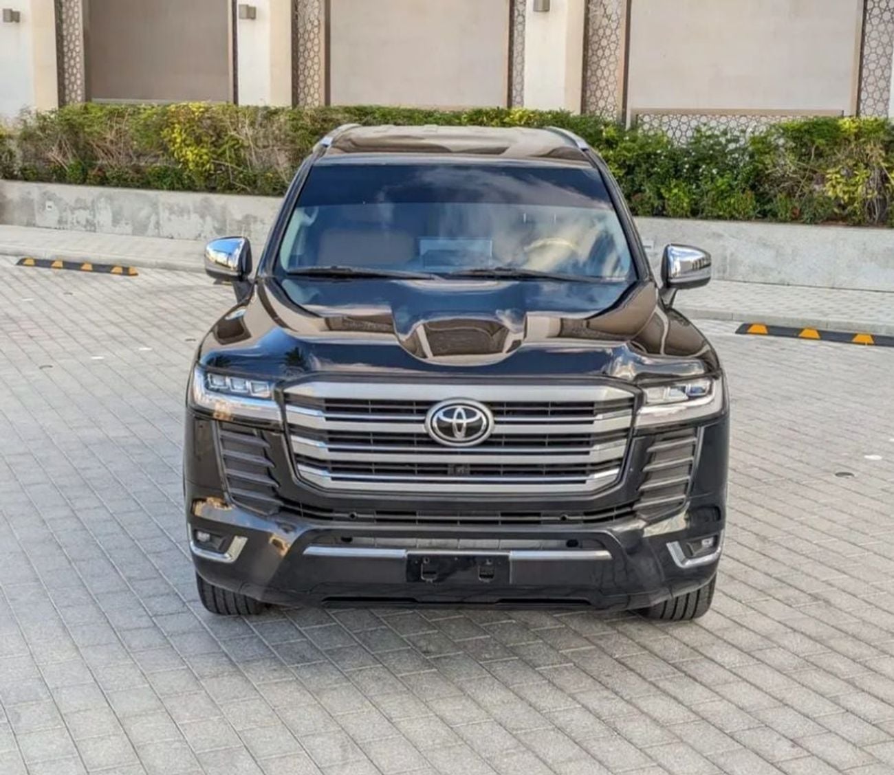 تويوتا لاند كروزر Toyota landcruise 2008 Model Facelifte 2025 GXR 4.0L V6 petrol Engine Colour Black  push start Trans