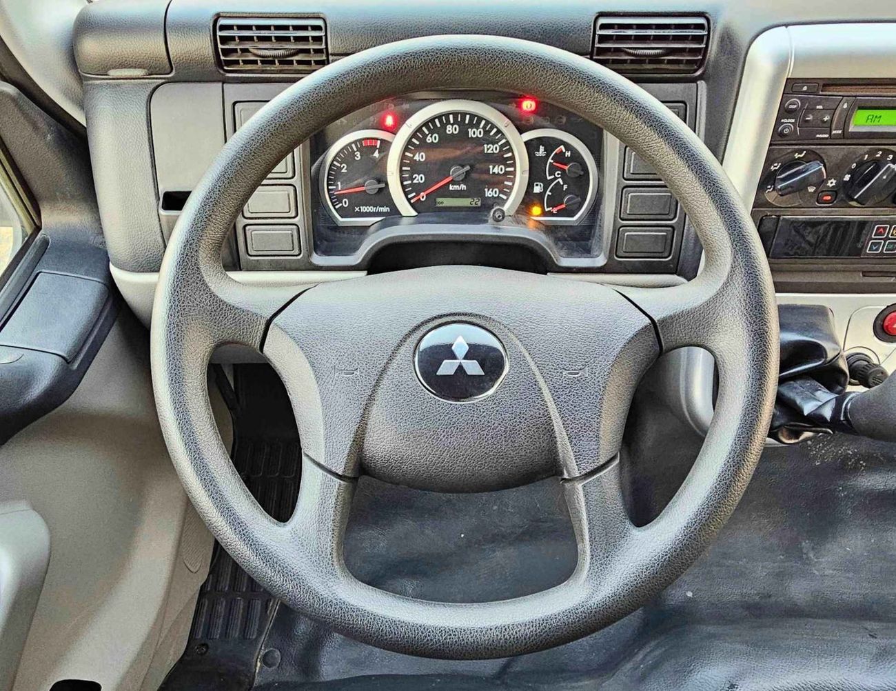 ميتسوبيشي فوسو كانتير FREEZER BOX/4.2L DIESEL M/T/SINGLE CABIN/CODE#CANF