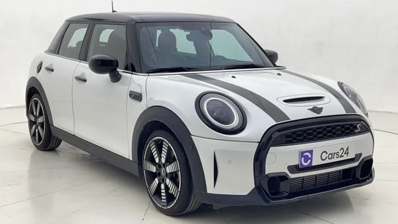 Mini Cooper 2L 2024 | 0 DP | 1391/Month | 30 Day Return | Service History