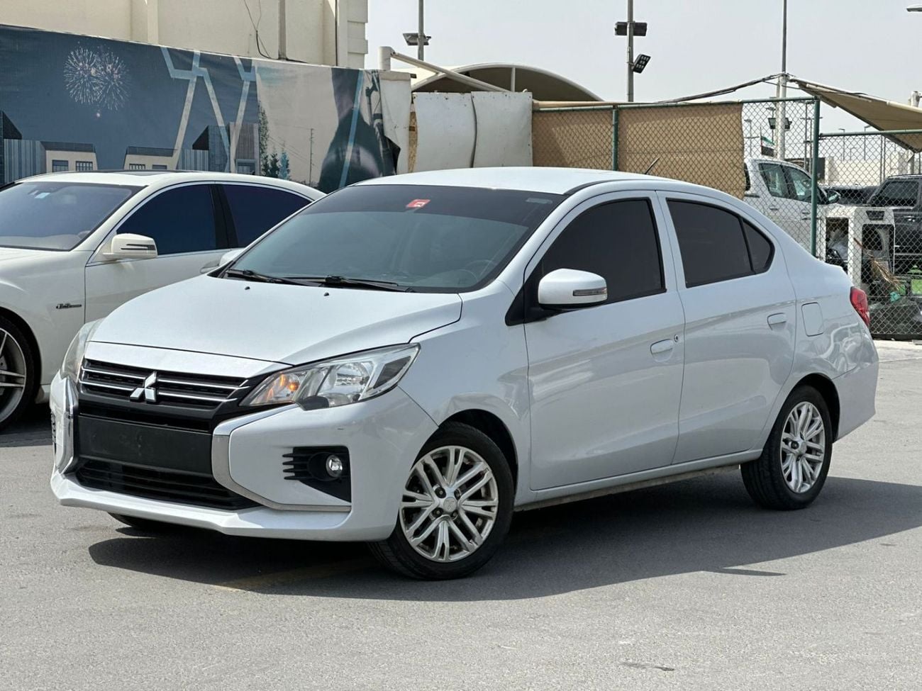 ميتسوبيشي اتراج GLX Base 1.2L