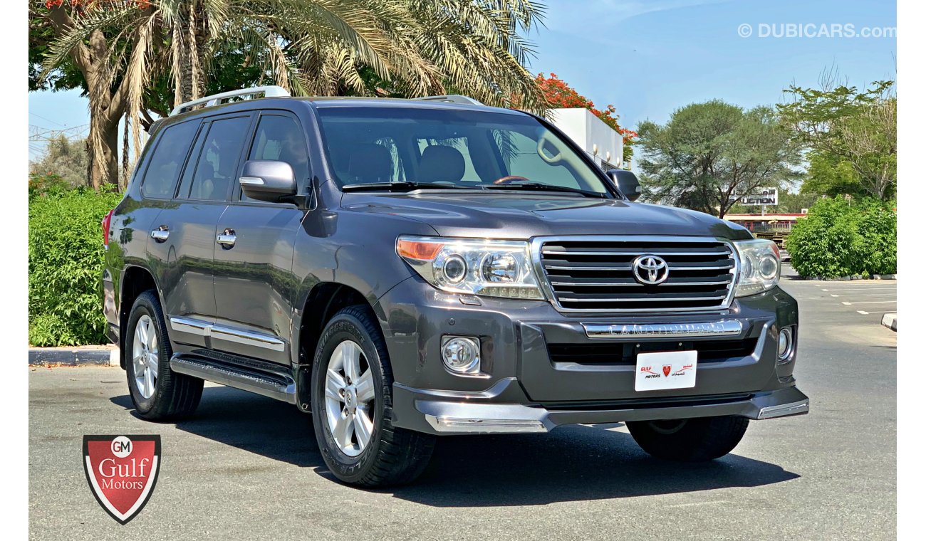 Toyota Land Cruiser GXR V6