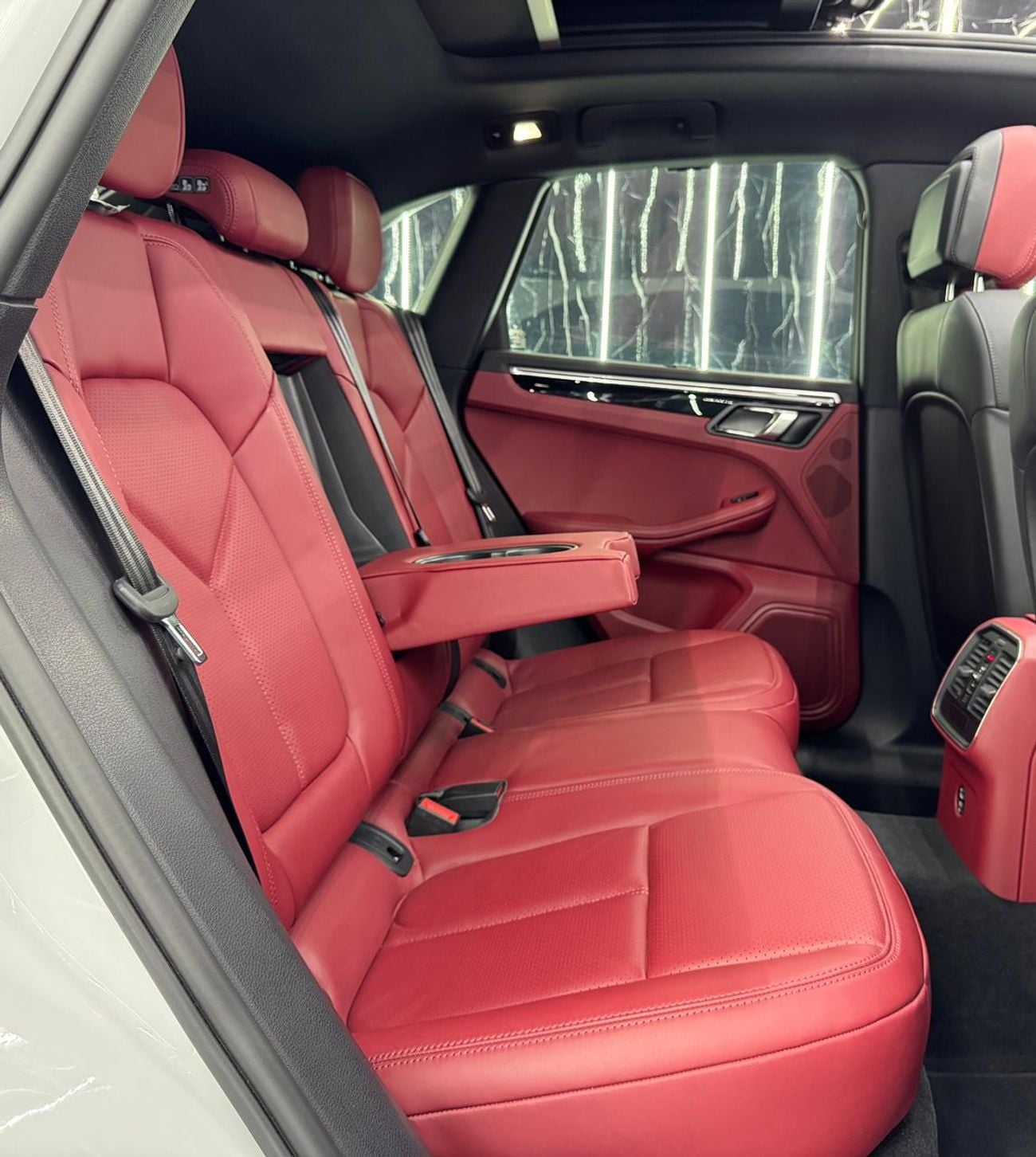 Porsche Macan S 2.9L (375 HP)