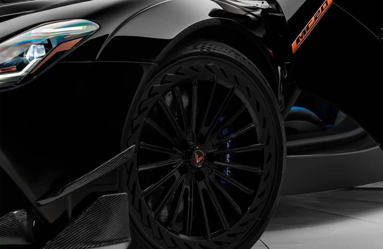 مازيراتي MC20 3.0 L Twin-Turbocharged V6 Engine