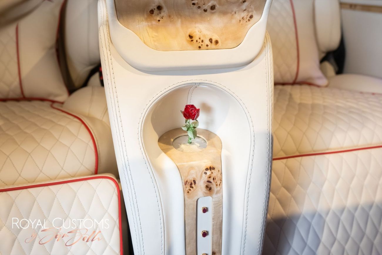 مرسيدس بنز V 300 “LA ROSE” – 1 Of 1 CONCEPT - Handcrafted by ROYAL CUSTOMS in Dubai (Since 2009)