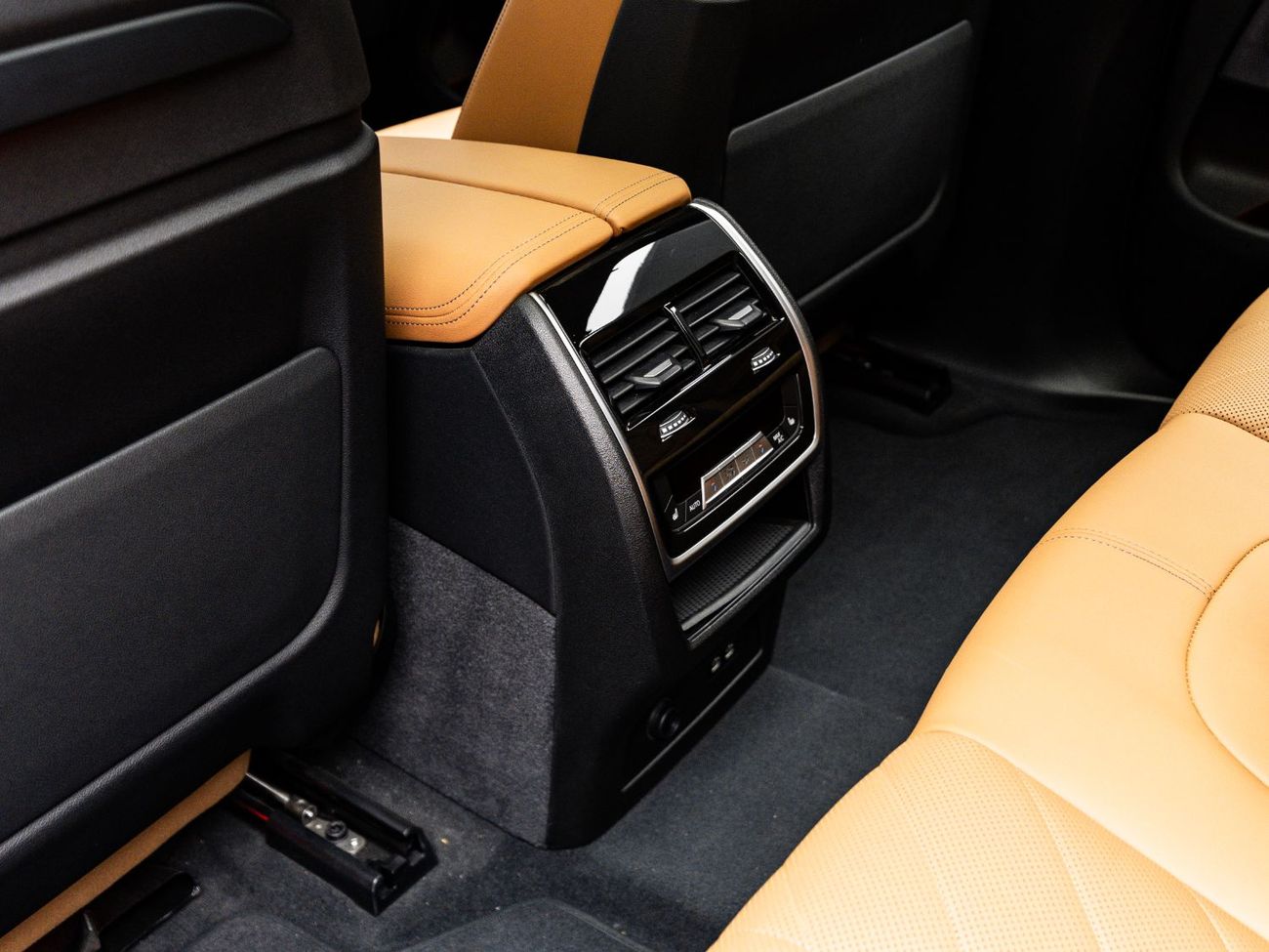 BMW X5 2024 BMW X5 M60i xDrive, 4.4 TC V8, 4WD, 530bhp, 8 Speed Auto