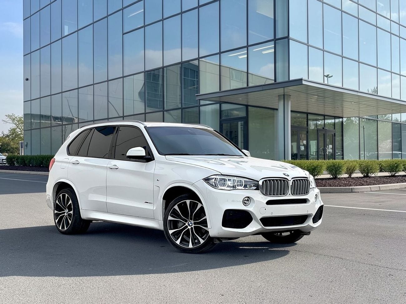 بي أم دبليو X5 1,400 PM | | Xdrive50i | M SPORT | FULL SERVICE HISTORY | 4.4L V8 | 0% DOWNPAYMENT