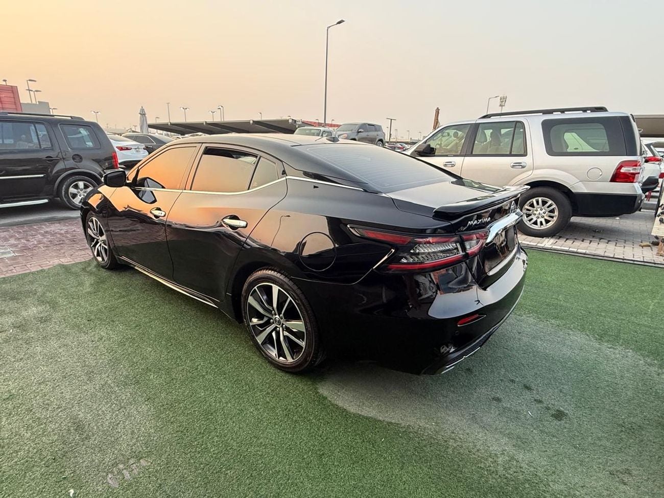 Nissan Maxima SL smart entry and push-button start