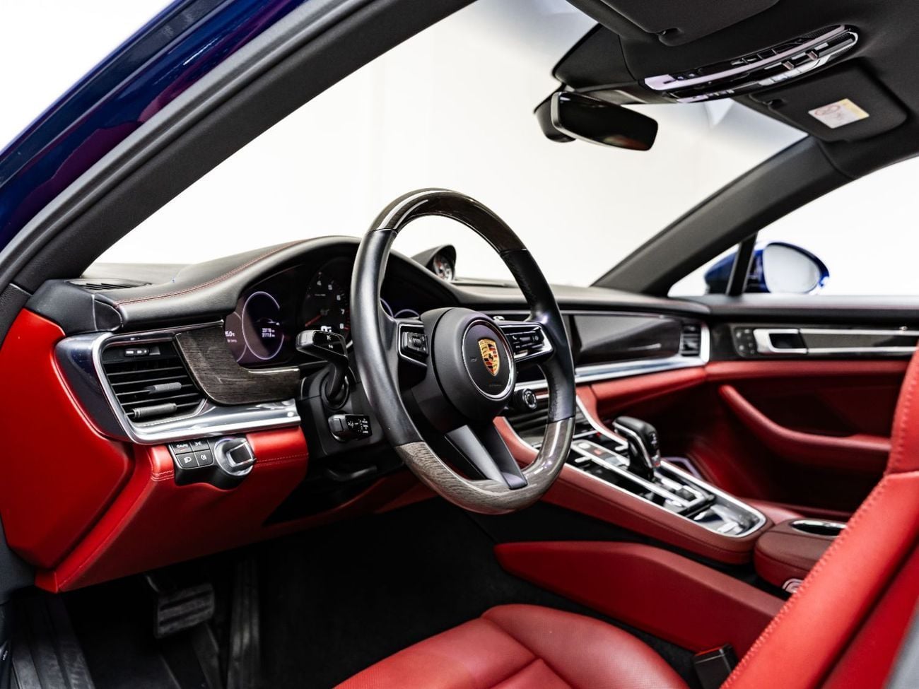 Porsche Panamera 4 3.0L 2023 Porsche Panamera, 2.9TC V6 RWD, 325bhp, 8 Speed PDK Automatic