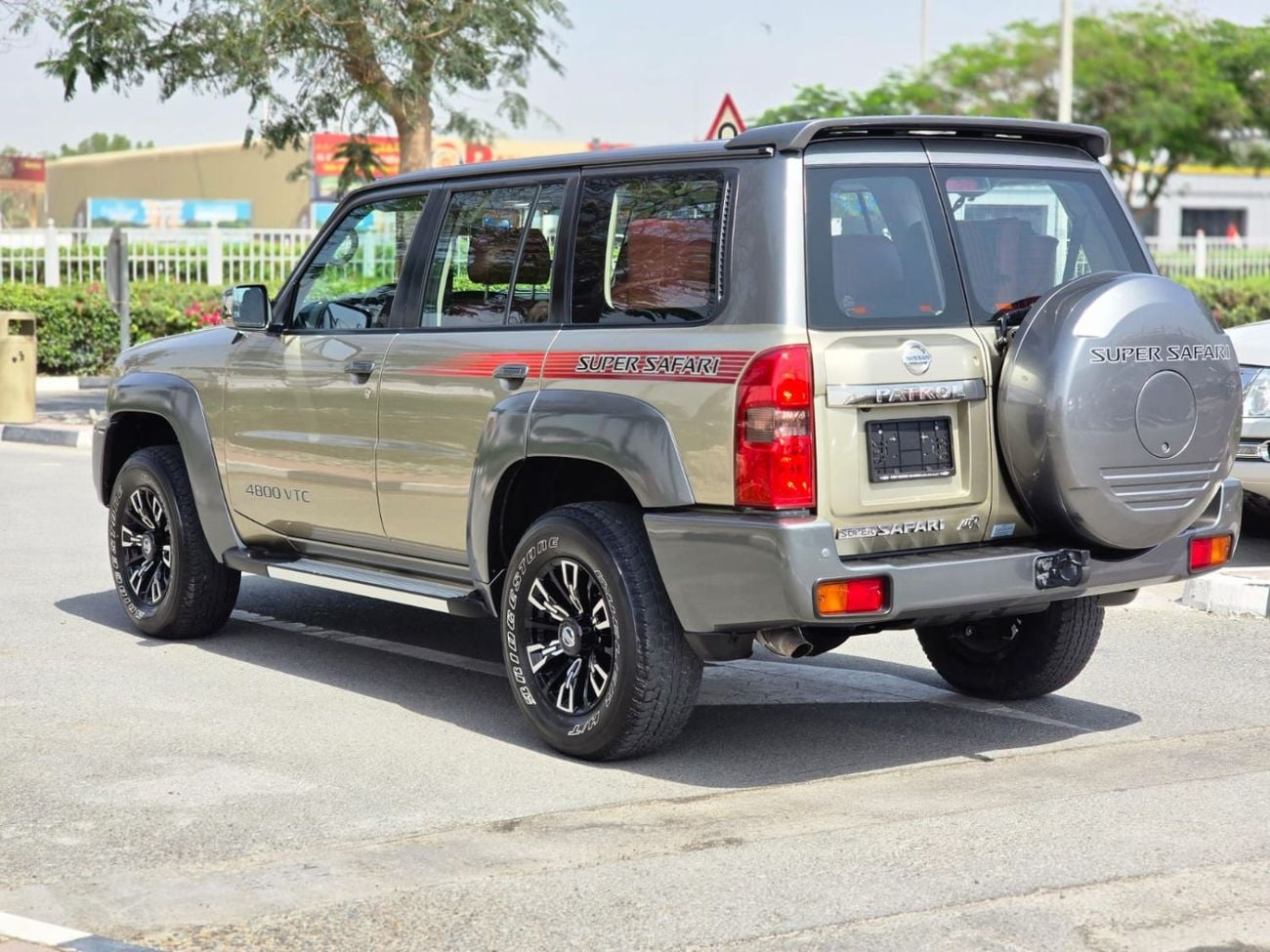 Nissan Patrol Super Safari SUPER SAFARI 2023 GCC SINGLE OWNER IN MINT CONDITION