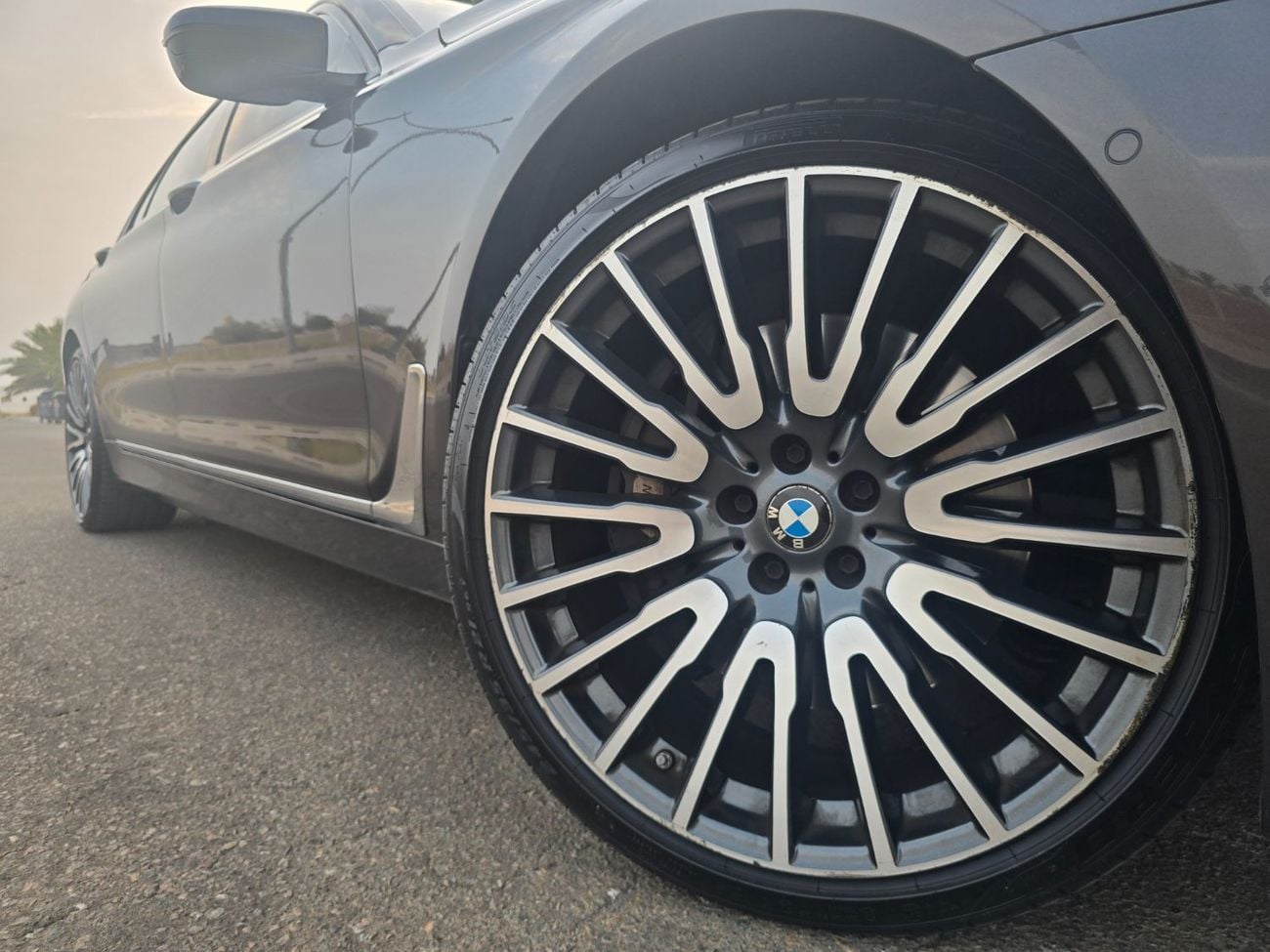 BMW 750Li XDRIVE LUXURY