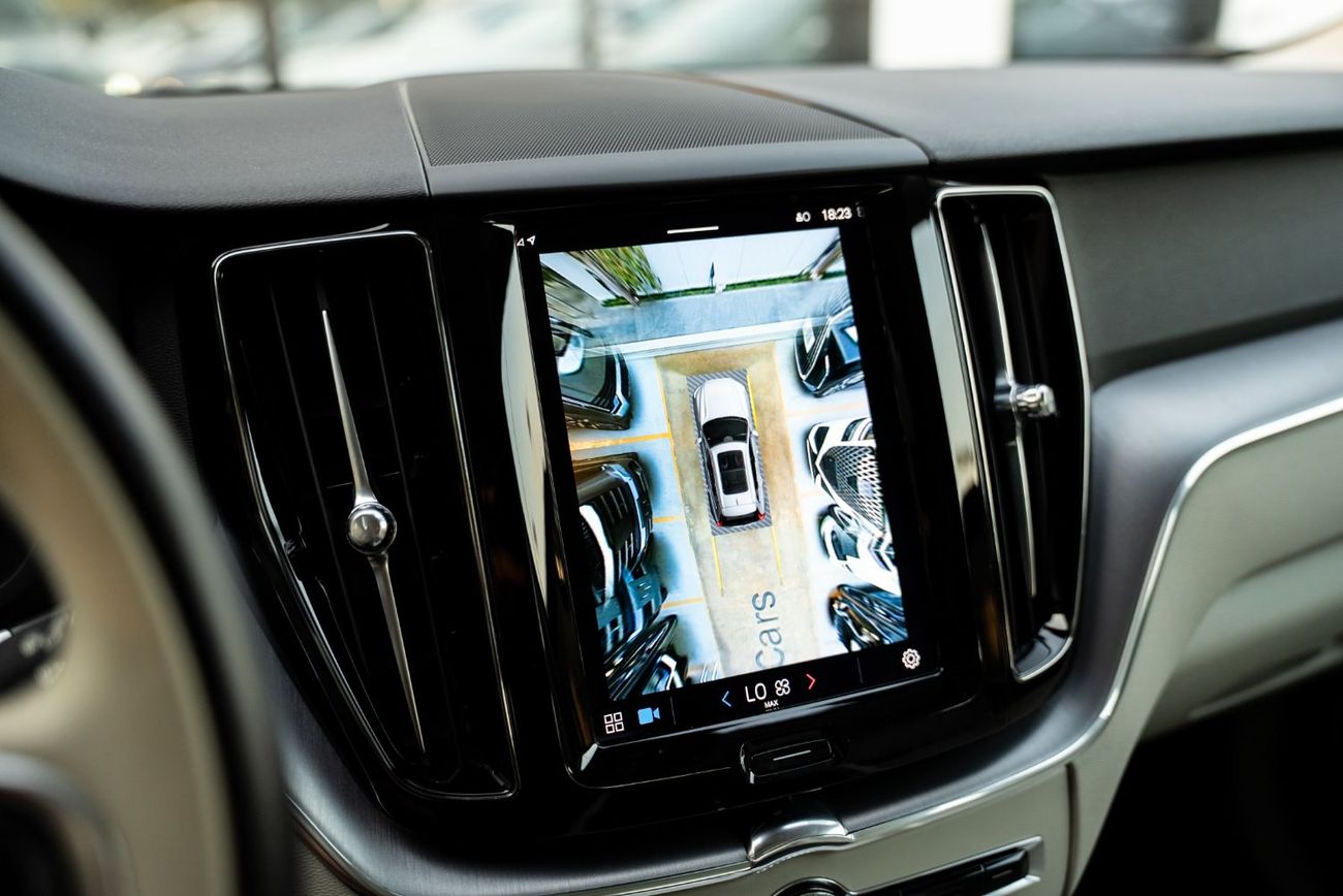 Volvo XC60 B5 Momentum 2.0L