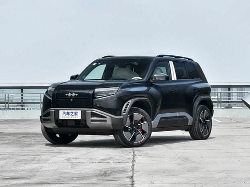 بي واي دي Leopard 3 TITANIUM Featuring the letter "T", a top speed of 501 km/h, and a four-wheel drive super-powerful ve
