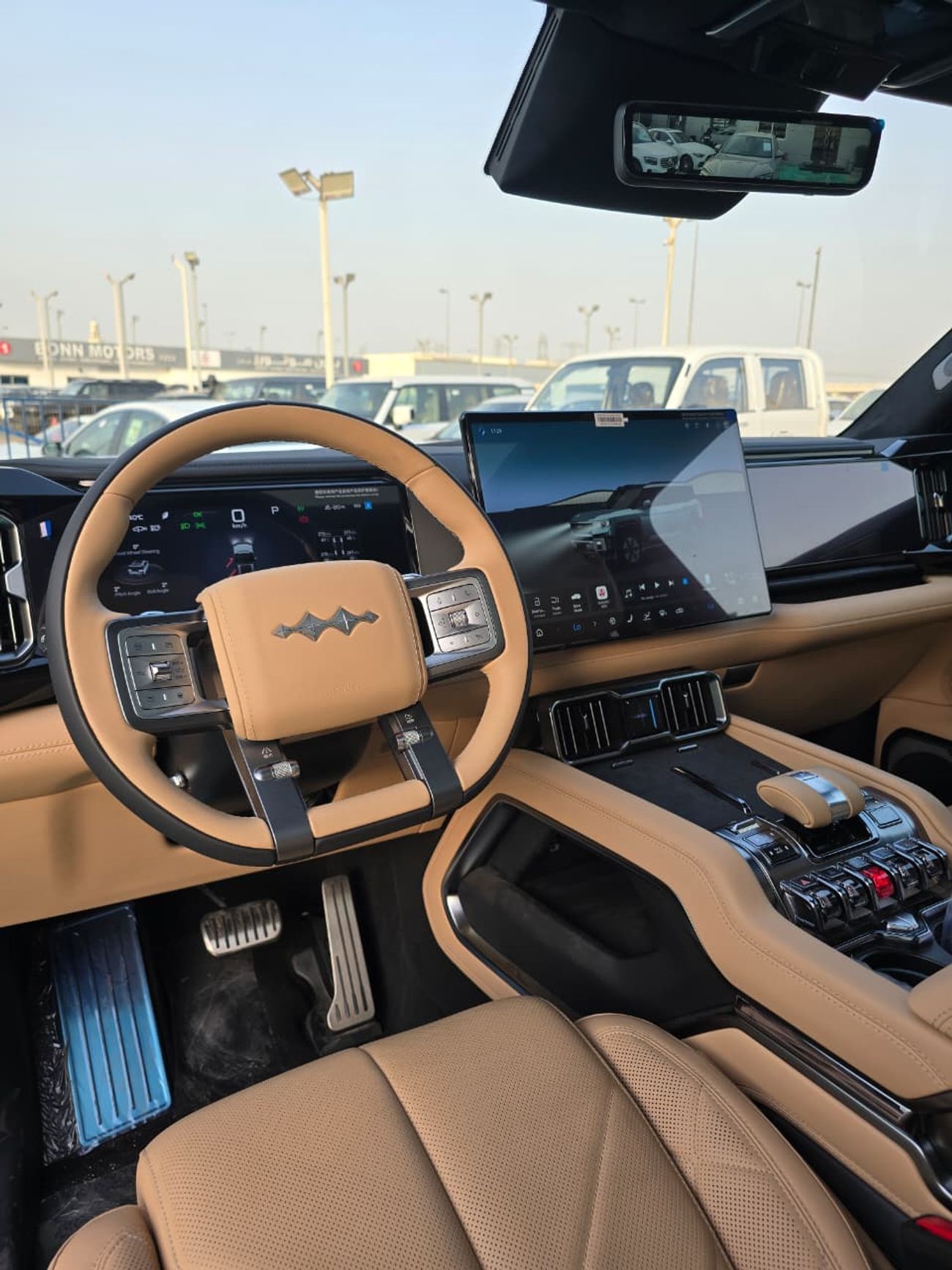 بي واي دي ليوبارد 8 Smart and Brave Flagship Edition (7 Seats)