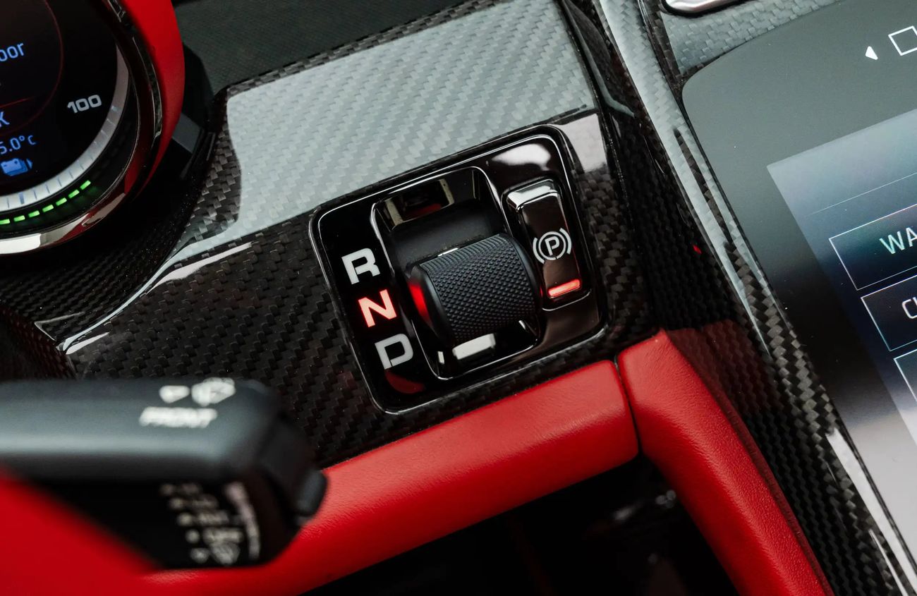 بورش 918 سبايدر 4.6L V8 N/A engine + Emotor