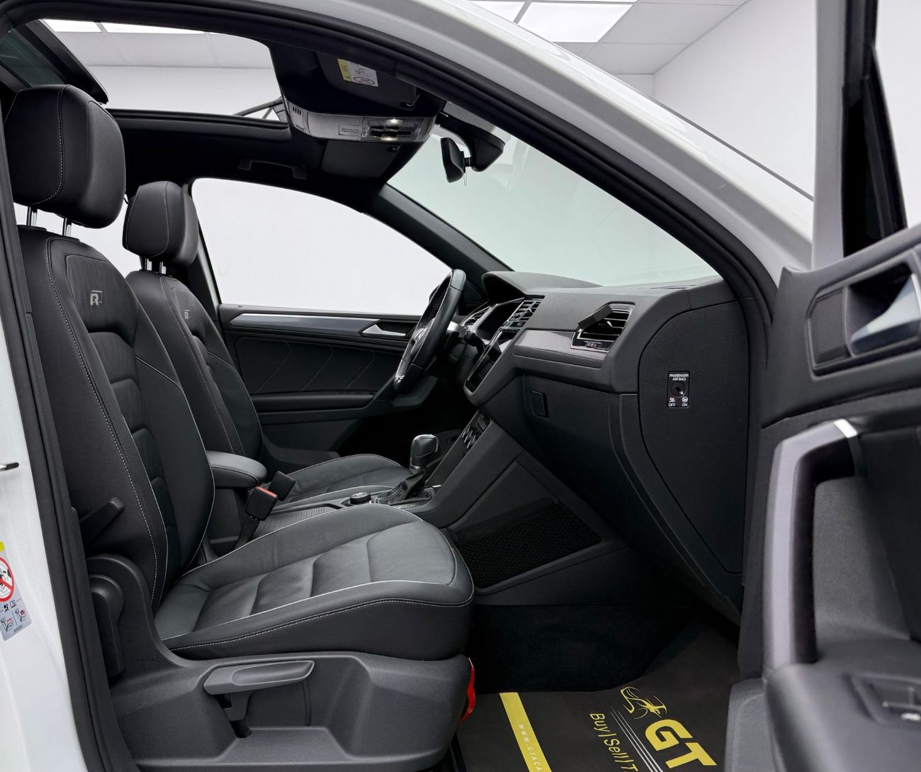 Volkswagen Tiguan R-Line 2.0L 2019 Volkswagen Tiguan R-Line, 1 Year Unlimited KM Warranty, Agency Full Service History