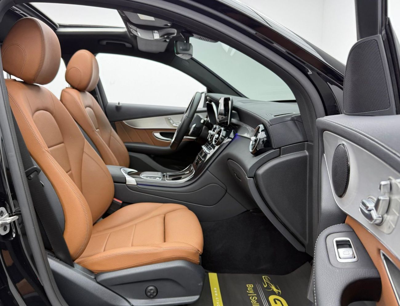 Mercedes-Benz GLC 200 Std 2.0L 2021 Mercedes Benz GLC200 AMG 4MATIC, Warranty, Full Service History, Excellent Condition,